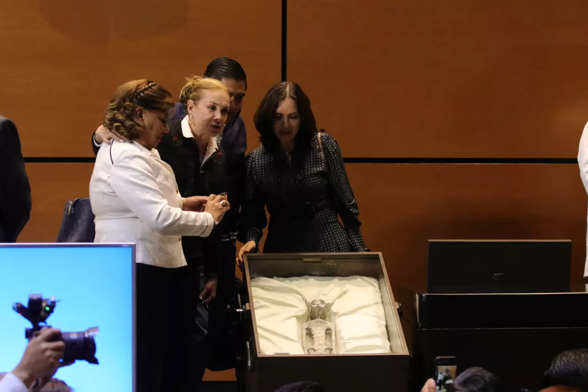 ovni, estraterrstres, alienes, red latina, pruebas, mexico, vida, cuerpos no humanos, fosiles